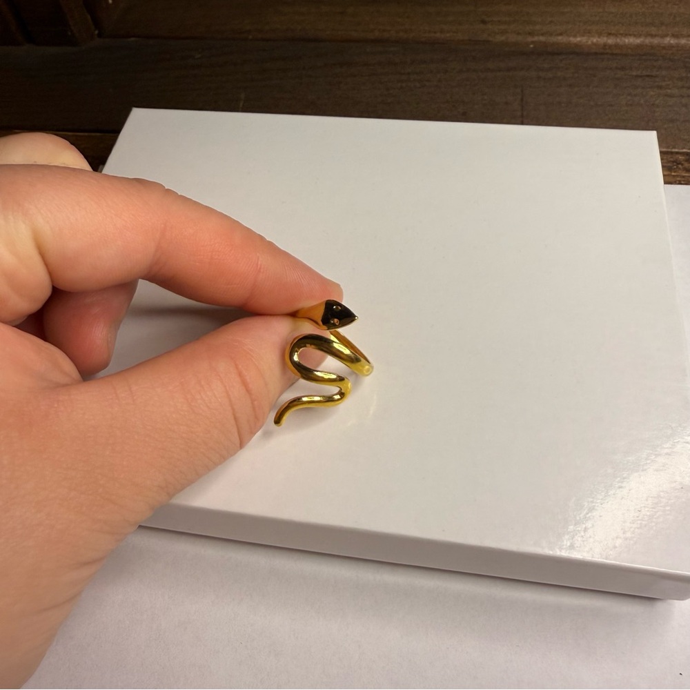 Gold Snake Ring - Picture 3 of 4